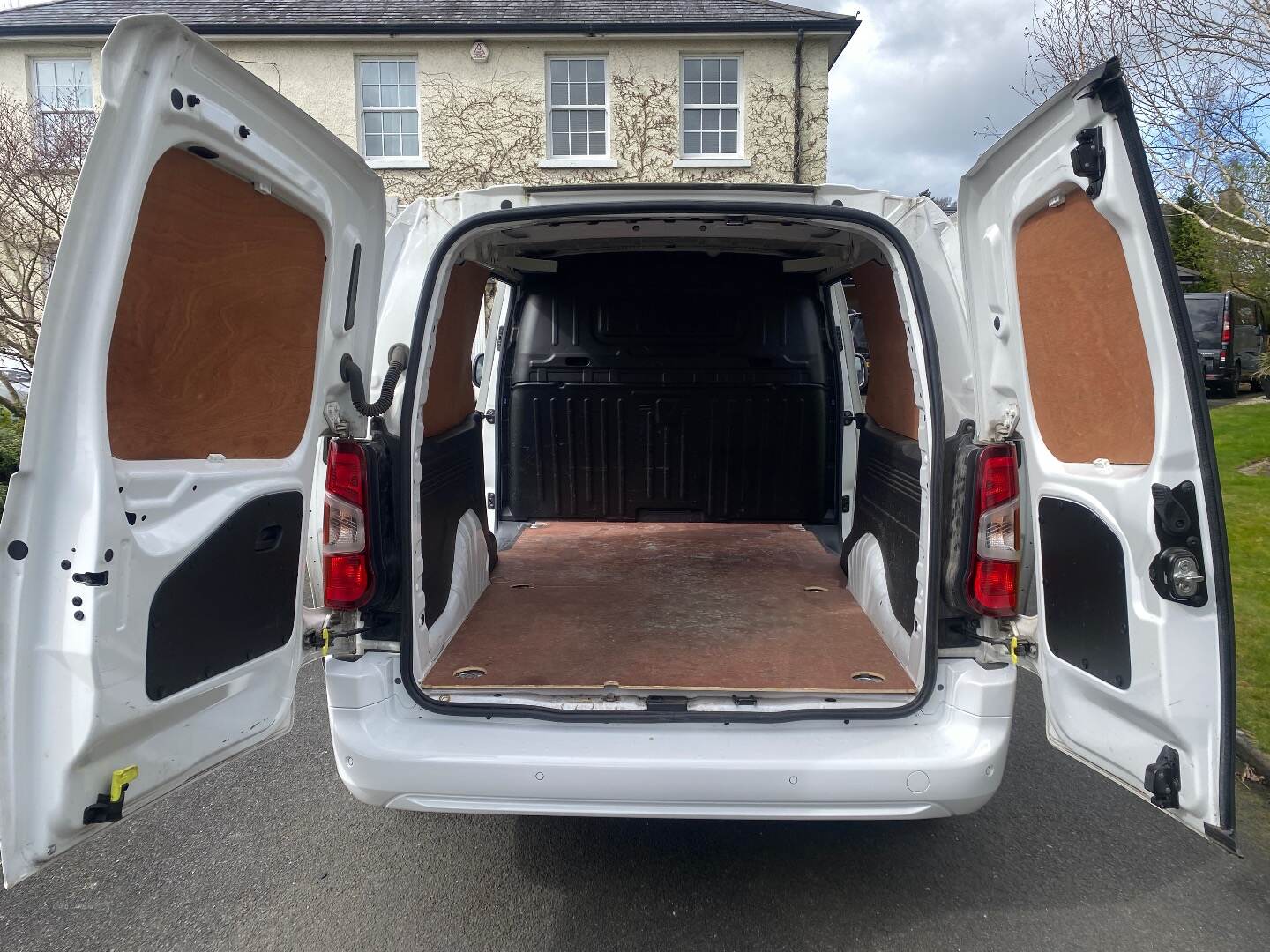 Vauxhall Combo CARGO L2 DIESEL in Tyrone