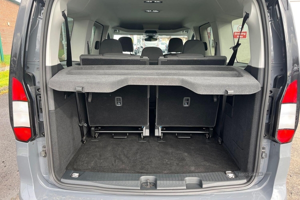 Ford Tourneo Connect TITANIUM ECOBLUE, Front & Rear Parking Sensors, Sat Nav, Driver Assist, Multimedia Screen, 7 Seats, Heated Seats, Rear Sliding Doors in Derry / Londonderry