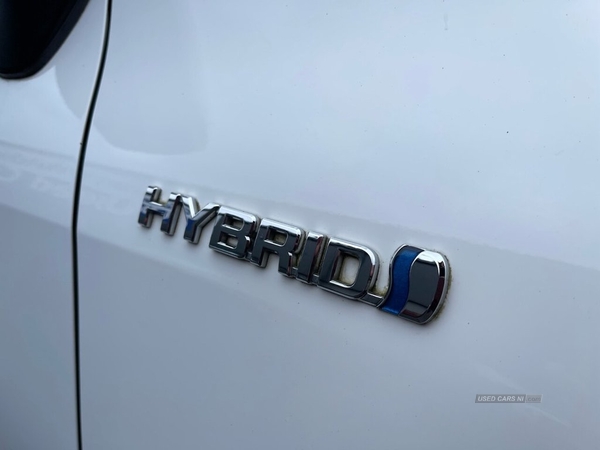 Toyota Auris 1.8 HYBRID T SPIRIT AUTO 5d 99 BHP ONLY COVERED 60657 ZERO TAX in Antrim