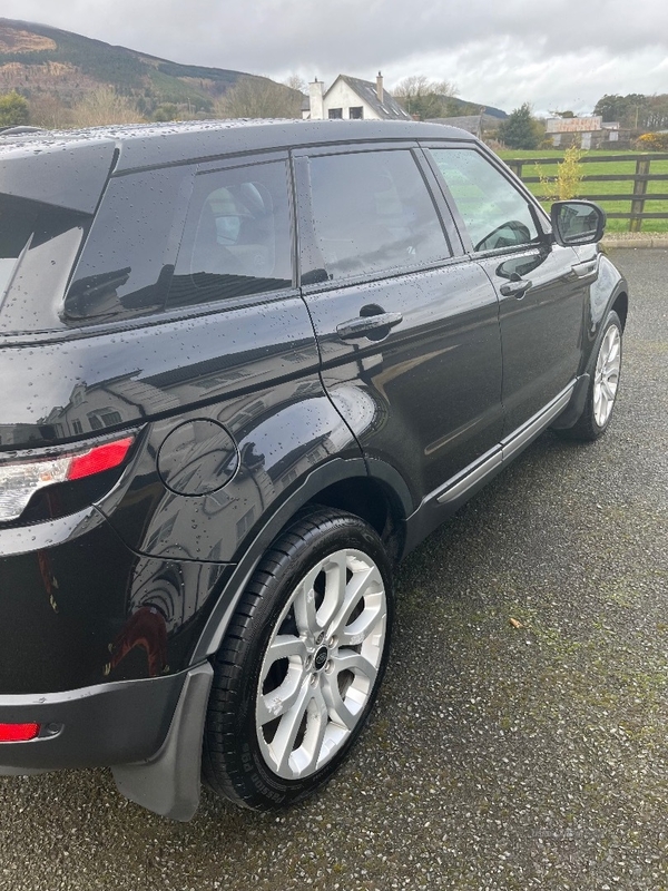 Land Rover Range Rover Evoque 2.2 TD4 Pure 5dr in Down
