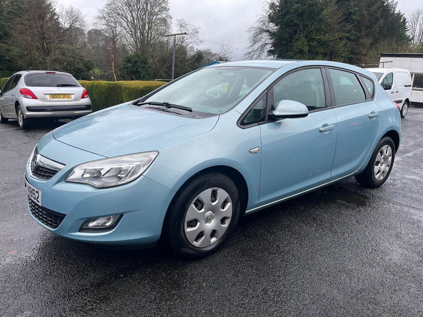 Vauxhall Astra DIESEL HATCHBACK in Derry / Londonderry