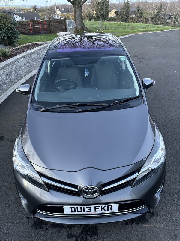 Toyota Verso 2.0 D-4D Icon 5dr in Derry / Londonderry