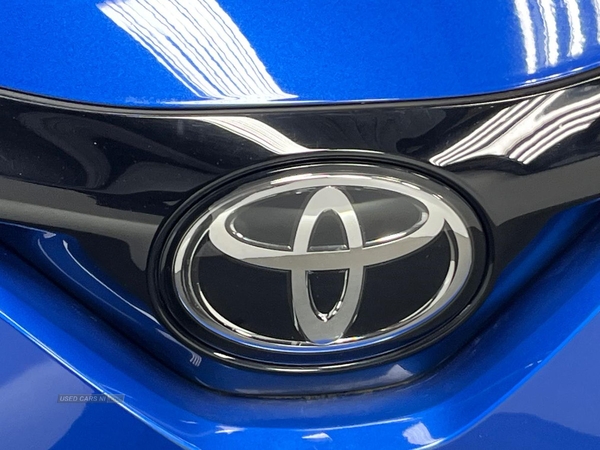 Toyota C-HR 1.8 Hybrid Gr Sport 5Dr Cvt in Antrim