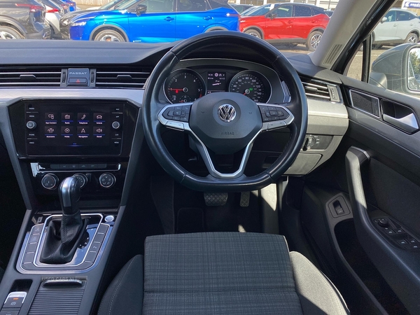 Volkswagen Passat 1.6 Tdi Se Nav 4Dr Dsg in Antrim