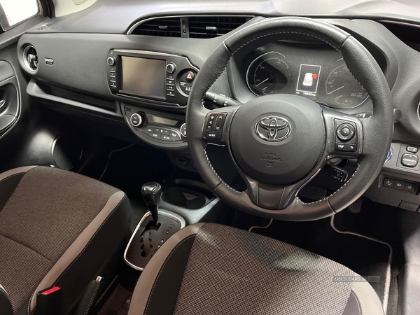 Toyota Yaris 1.5 Hybrid Y20 5Dr Cvt [Bi-Tone] in Antrim