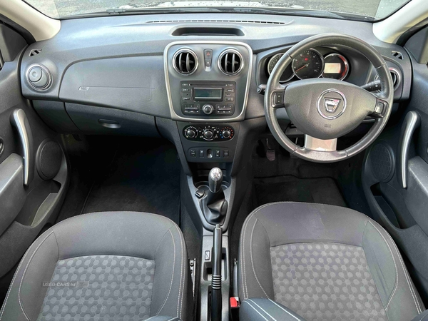 Dacia Logan 1.5 dCi Laureate 5dr in Antrim