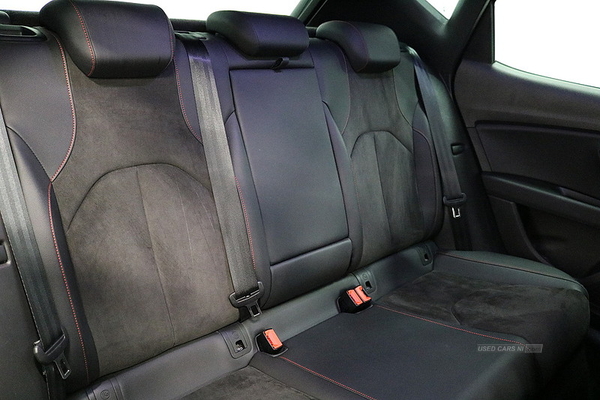 Seat Leon 1.5 TSI EVO 150 FR Black Edition [EZ] 5dr in Down