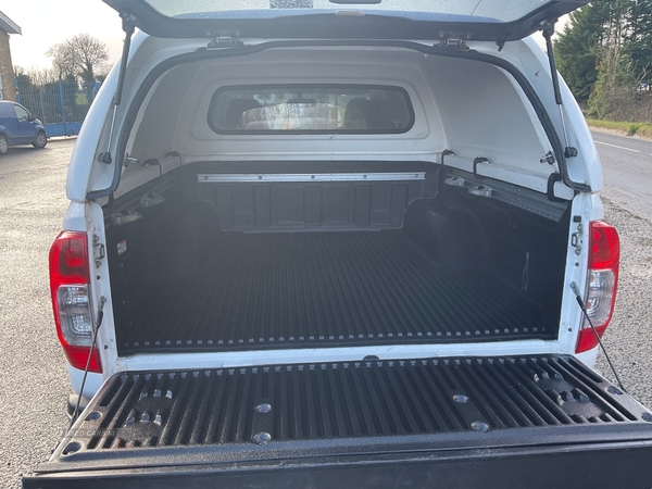 Nissan Navara DoubleCab PickUp N-Connecta 2.3dCi 190 TT 4WD Auto in Fermanagh