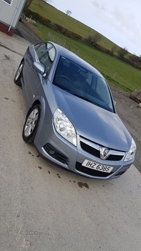 Vauxhall Vectra 1.9 CDTi Exclusiv [120] 5dr in Tyrone