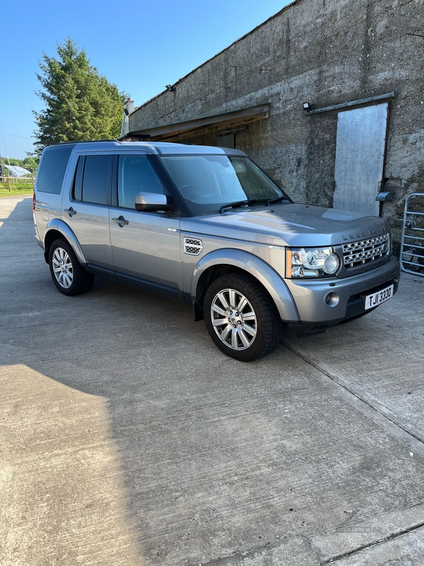 Land Rover Discovery 3.0 SDV6 255 XS 5dr Auto in Antrim