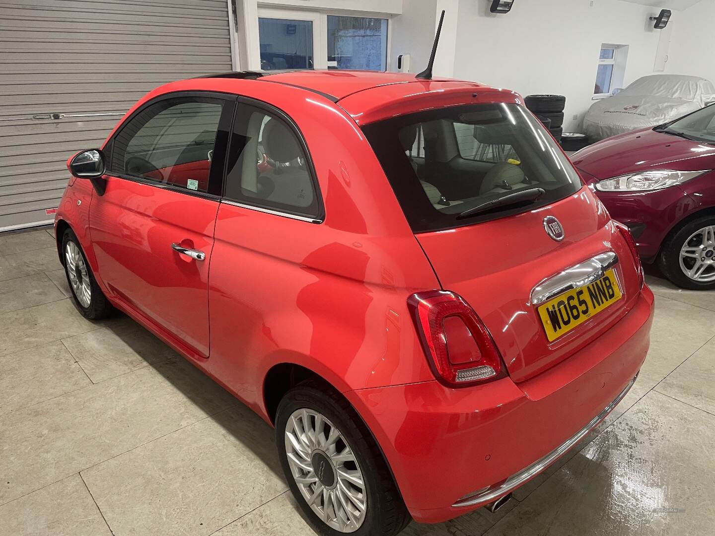 Fiat 500 HATCHBACK in Down