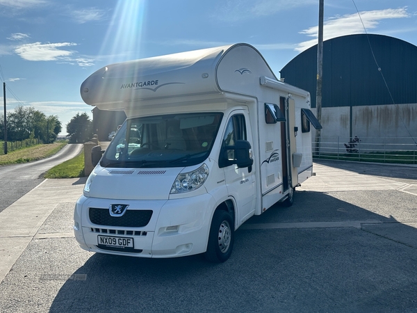 Peugeot Boxer 335 L2 DIESEL in Down