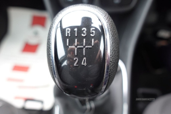 Vauxhall Mokka EXCLUSIV S/S LOW INSURANCE / CRUISE CONTROL in Antrim