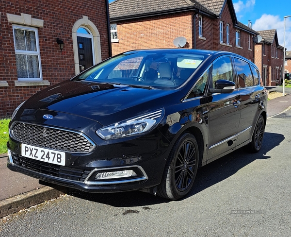 Ford S-Max 2.0 TDCi 210 5dr Powershift in Armagh