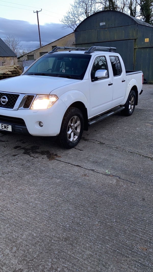 Nissan Navara Double Cab Pick Up Tekna 2.5dCi 190 4WD in Fermanagh