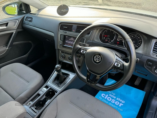Volkswagen Golf 2.0 TDI SE 5dr in Antrim