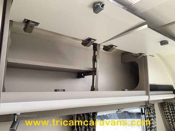 Sterling Eccles 640/6, Twin Axle 6 Berth in Down