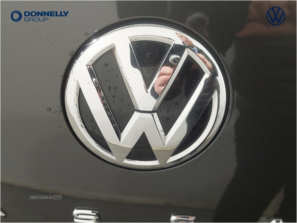 Volkswagen Passat 1.6 TDI SEL 4dr DSG in Derry / Londonderry