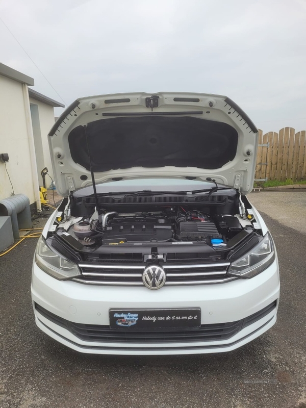 Volkswagen Touran 2.0 TDI SE Family 5dr in Tyrone