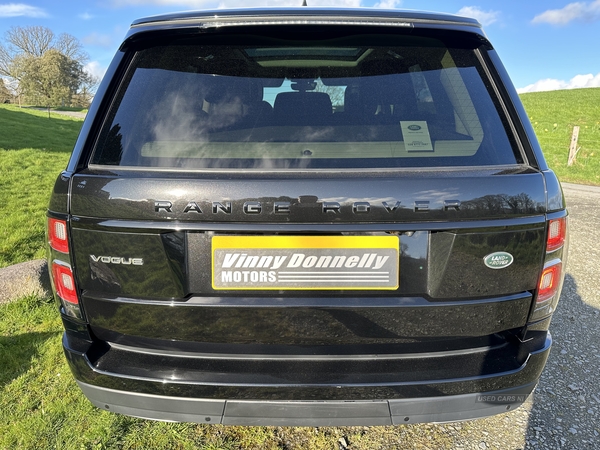 Land Rover Range Rover DIESEL ESTATE in Down