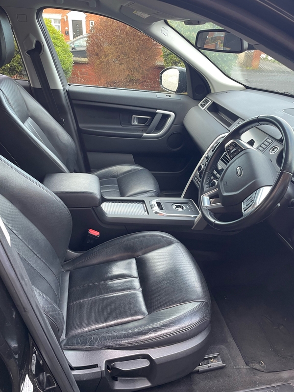 Land Rover Discovery Sport 2.0 TD4 180 SE Tech 5dr Auto in Derry / Londonderry