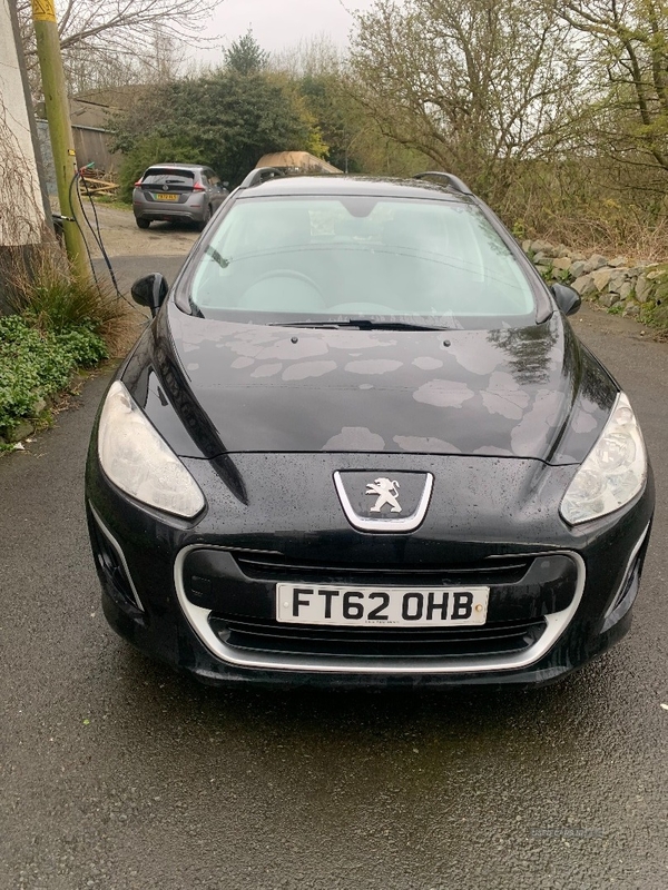 Peugeot 308 HDI SW in Down