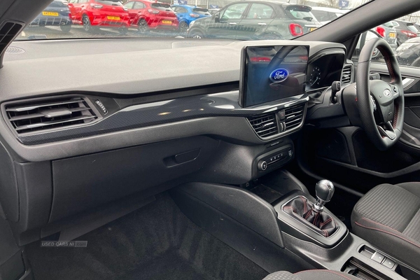 Ford Focus ST-LINE - FACELIFT MODEL, FULL SERVICE HISTORY, FRONT & BACK SENSORS, KEYLESS ENTRY, 13.2 INCH SCREEN, SYNC 4 , WIRELESS CARPLAY in Antrim