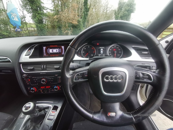 Audi A4 2.0 TDI 170 Black Edition 4dr [Start Stop] in Down