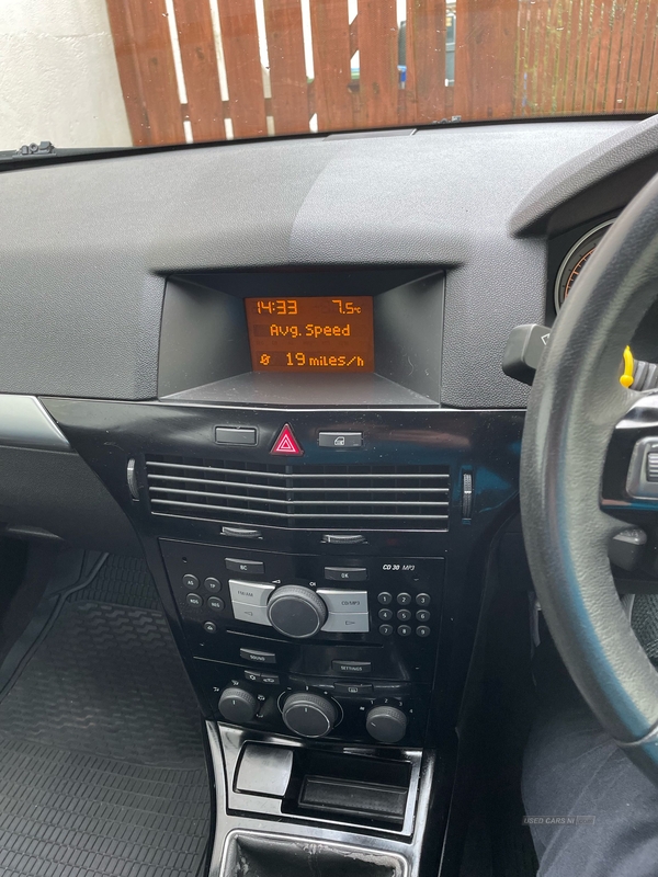 Vauxhall Astra 1.6i 16V Design [115] 5dr in Donegal