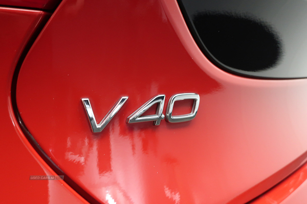 Volvo V40 D2 R-DESIGN in Antrim