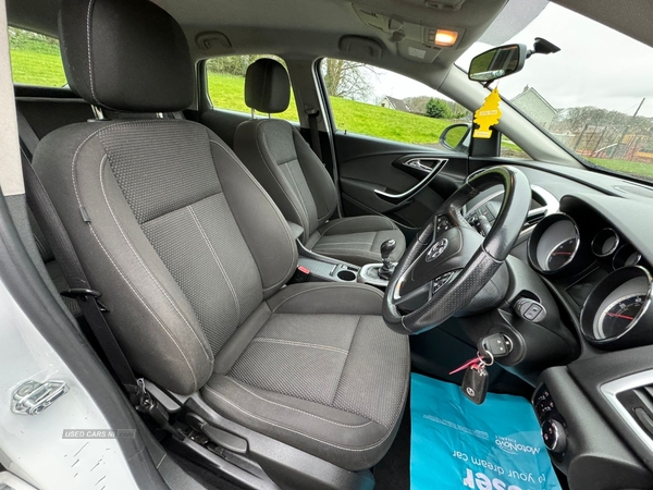 Vauxhall Astra 1.6i 16V SRi 5dr in Antrim