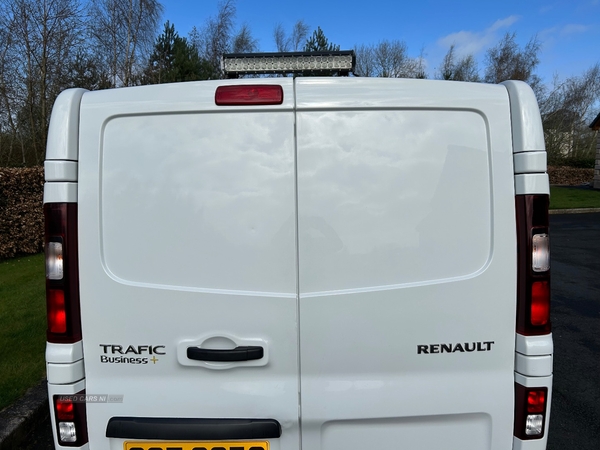 Renault Trafic SWB DIESEL in Armagh