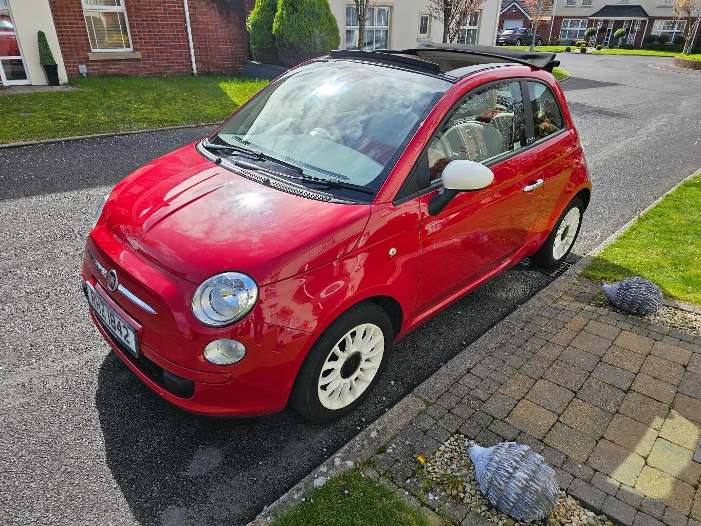 Fiat 500 CONVERTIBLE in Down