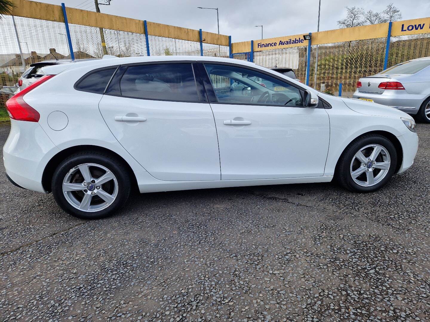 Volvo V40 HATCHBACK in Antrim