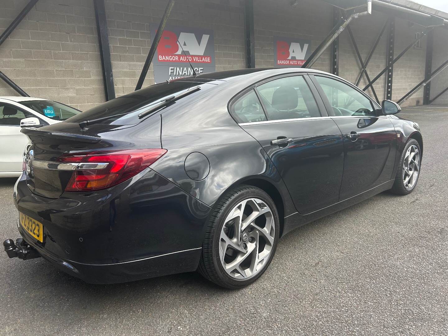 Vauxhall Insignia HATCHBACK in Down