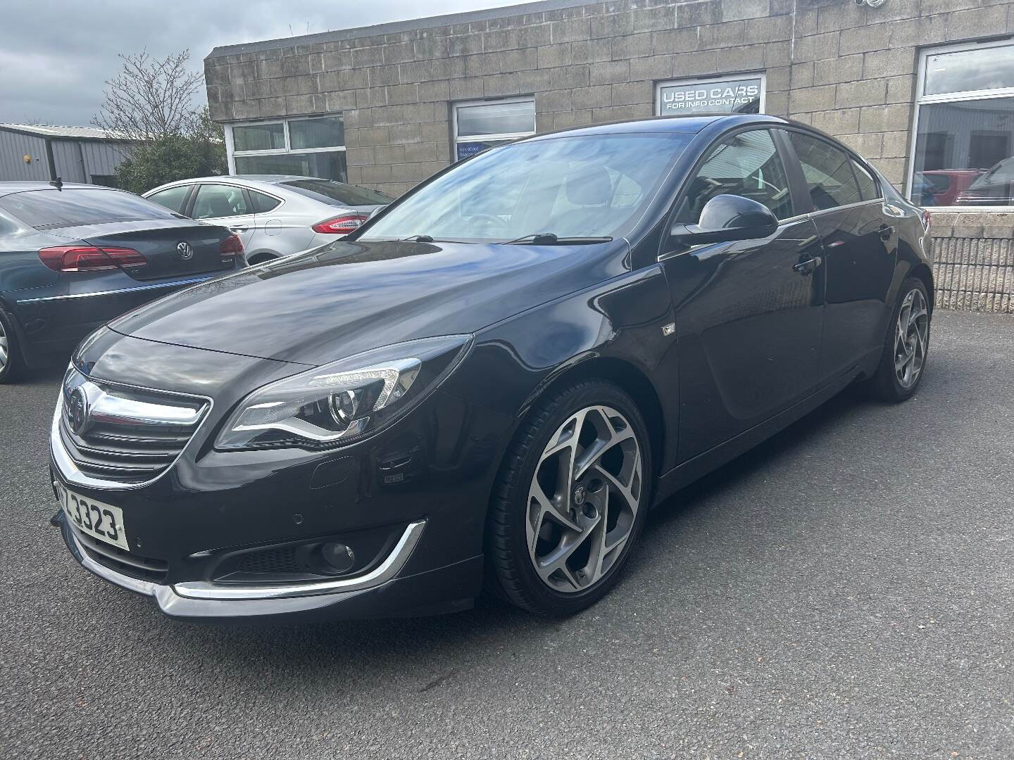 Vauxhall Insignia HATCHBACK in Down