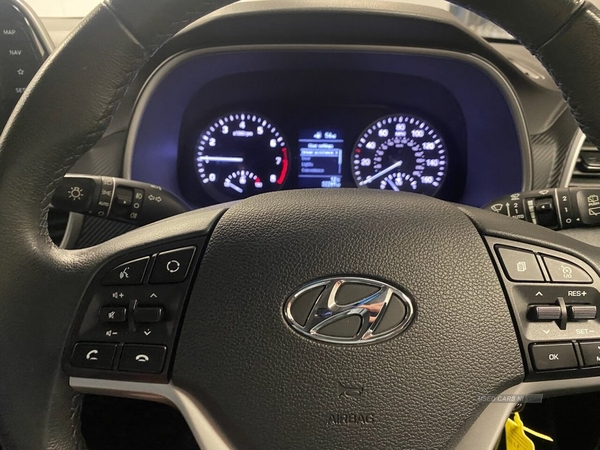 Hyundai Tucson 1.6 GDI SE NAV 5d 130 BHP Sat Nan, Bluetooth in Down