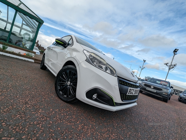 Peugeot 208 Puretech Xs Lime XS Lime in Armagh