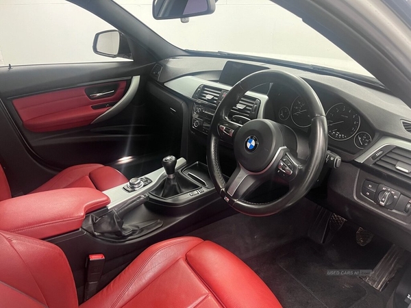 BMW 3 Series 2.0 320I M SPORT 4d 181 BHP AIR CON, CRUISE CONTROL in Down