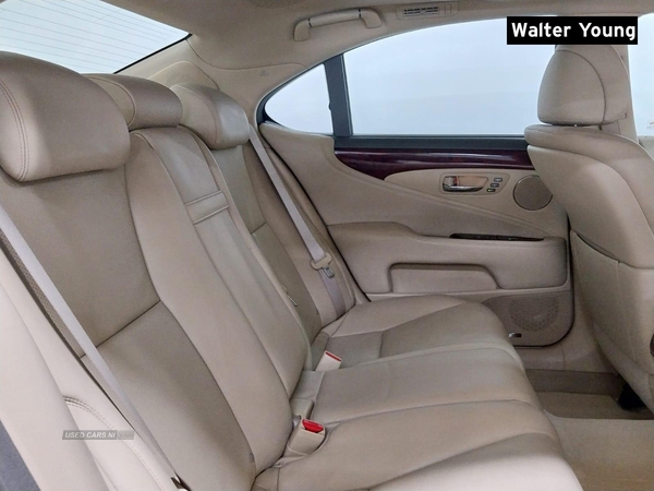 Lexus LS-Series 4.6 460 V8 SE Saloon 4dr Petrol Auto Euro 4 (375 ps) in Antrim