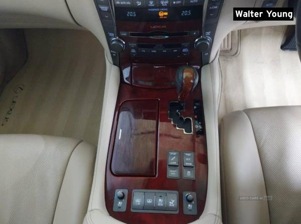 Lexus LS-Series 4.6 460 V8 SE Saloon 4dr Petrol Auto Euro 4 (375 ps) in Antrim