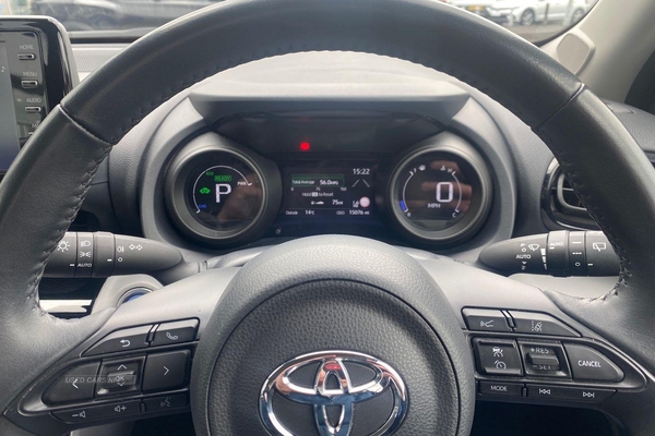 Toyota Yaris Cross 1.5 Hybrid Icon 5dr CVT in Antrim