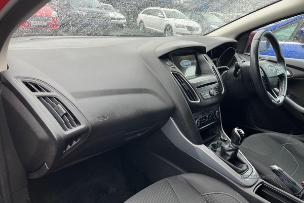 Ford Focus 1.0 EcoBoost Zetec Edition 5dr - REAR PARKING SENSORS, SAT NAV, CRUISE CONTROL, APPLE CARPLAY & ANDROID AUTO READY, BLUETOOTH w/ VOICE COMMANDS in Antrim