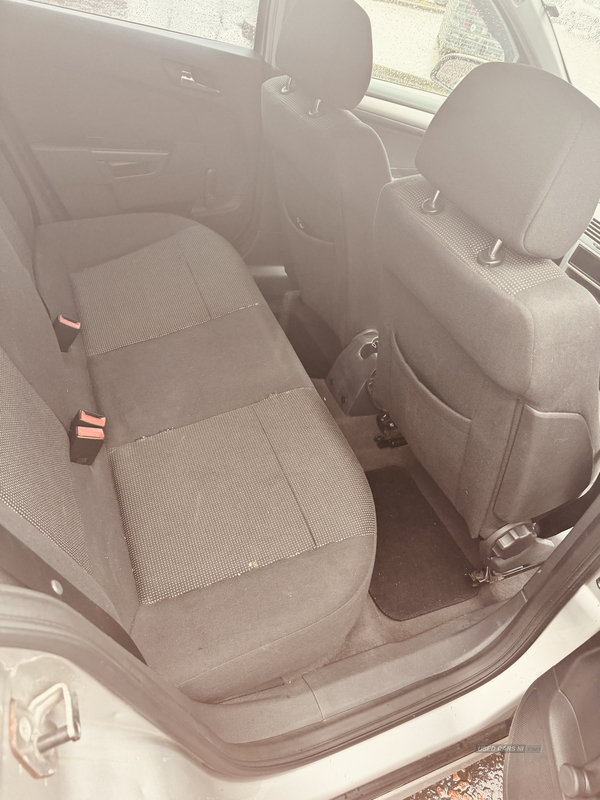Vauxhall Astra 1.8i VVT SRi 5dr [Exterior Pack] in Antrim