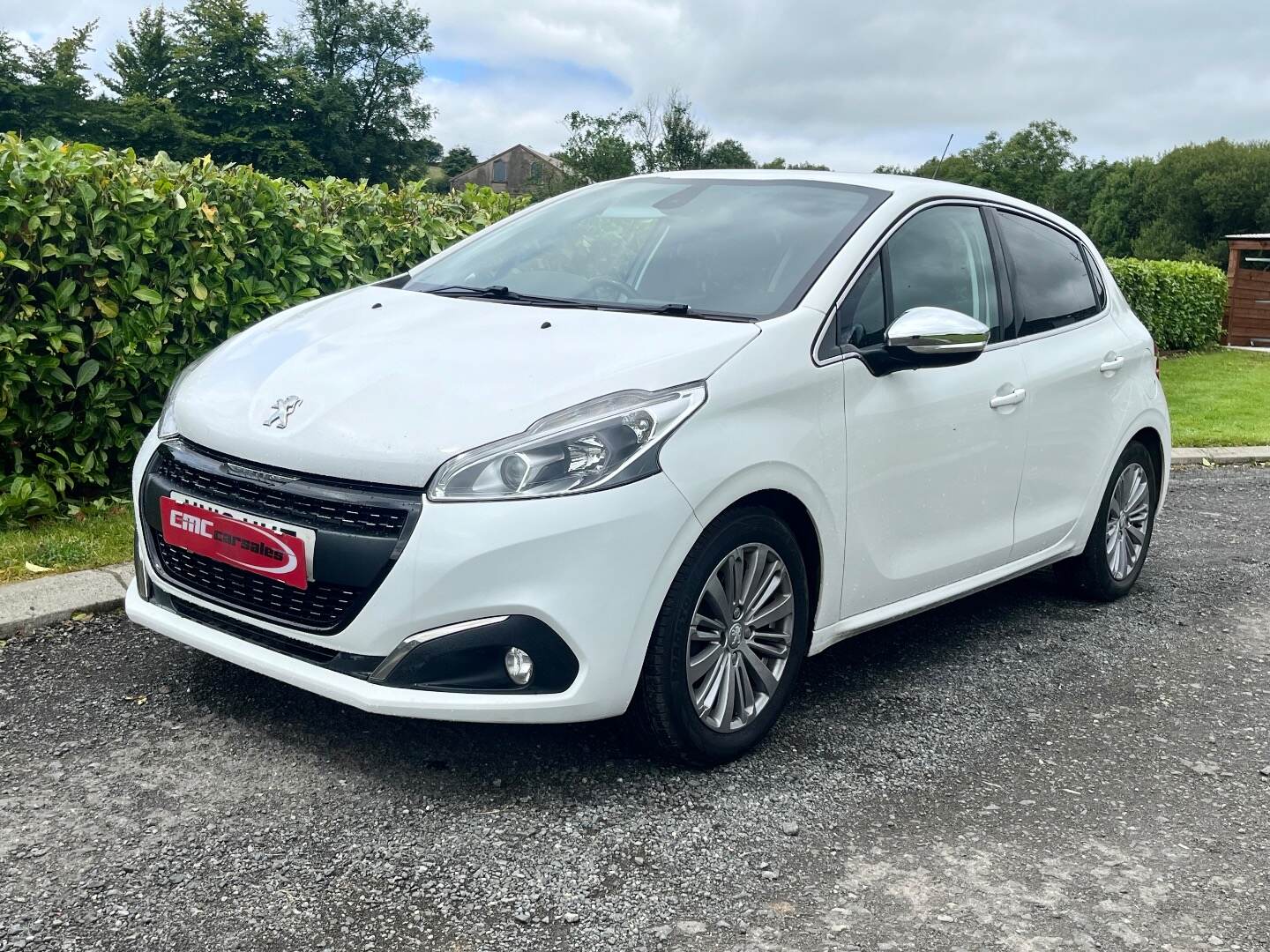 Peugeot 208 HATCHBACK in Tyrone