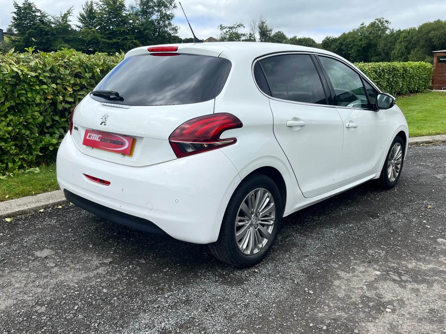 Peugeot 208 HATCHBACK in Tyrone