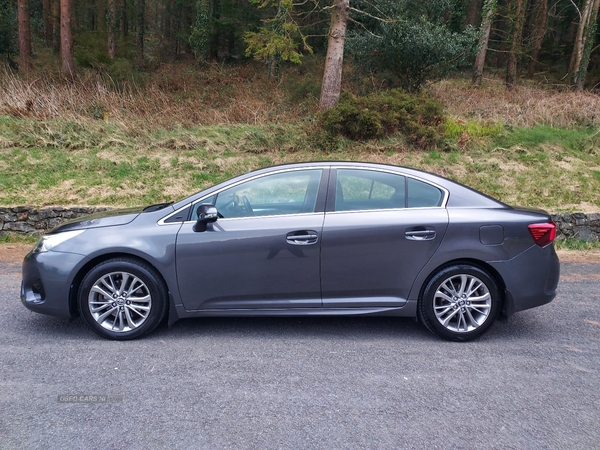 Toyota Avensis 2.0D Business Edition 4dr in Down