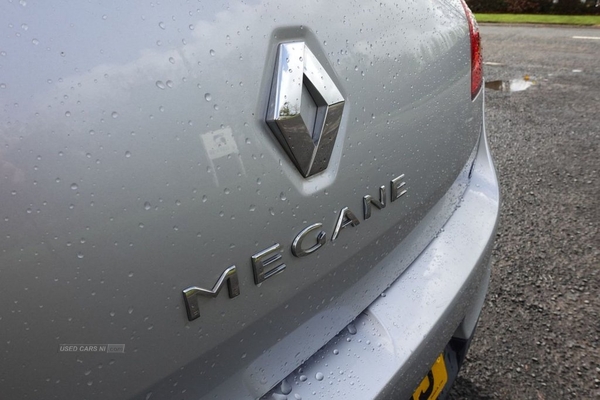Renault Megane 1.6 EXPRESSION PLUS 5d 110 BHP ECONOMICAL 6 SPEED GEARBOX in Antrim