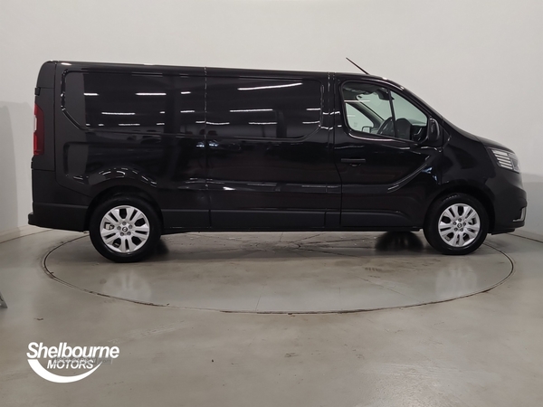 Renault Trafic LL30 Blue dCi 150 Extra Van EDC in Down