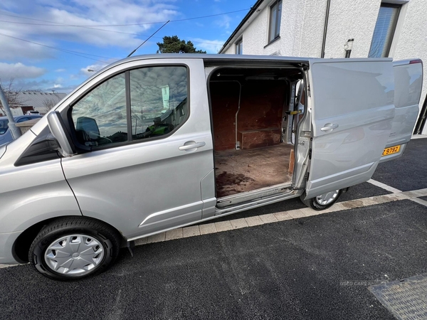 Ford Transit Custom 2.2 TDCi 155ps Low Roof Limited Van in Down
